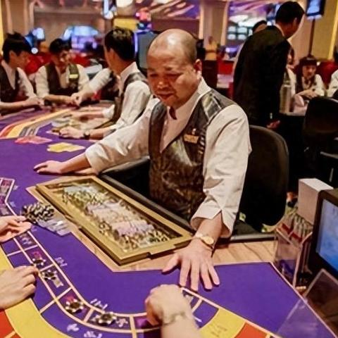(一笑江湖视频)一笑江湖恶搞版：笑对人生，搞怪无限乐趣